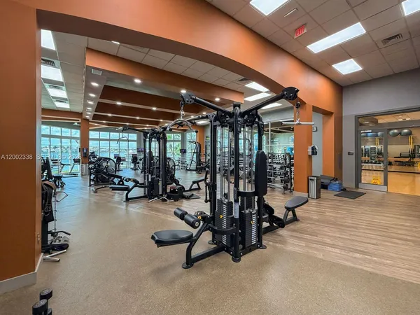 $1,890,000 | 6914 Northwest 113th Place, Doral, FL 33178