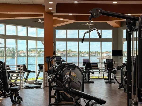 $1,890,000 | 6914 Northwest 113th Place, Doral, FL 33178