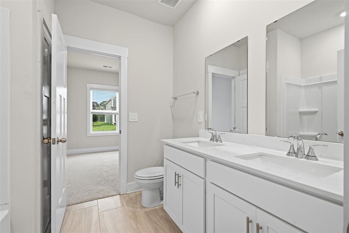 419 Ragland Avenue Greer, SC 29651 - Photo 10 of 37 Gallery Image 10