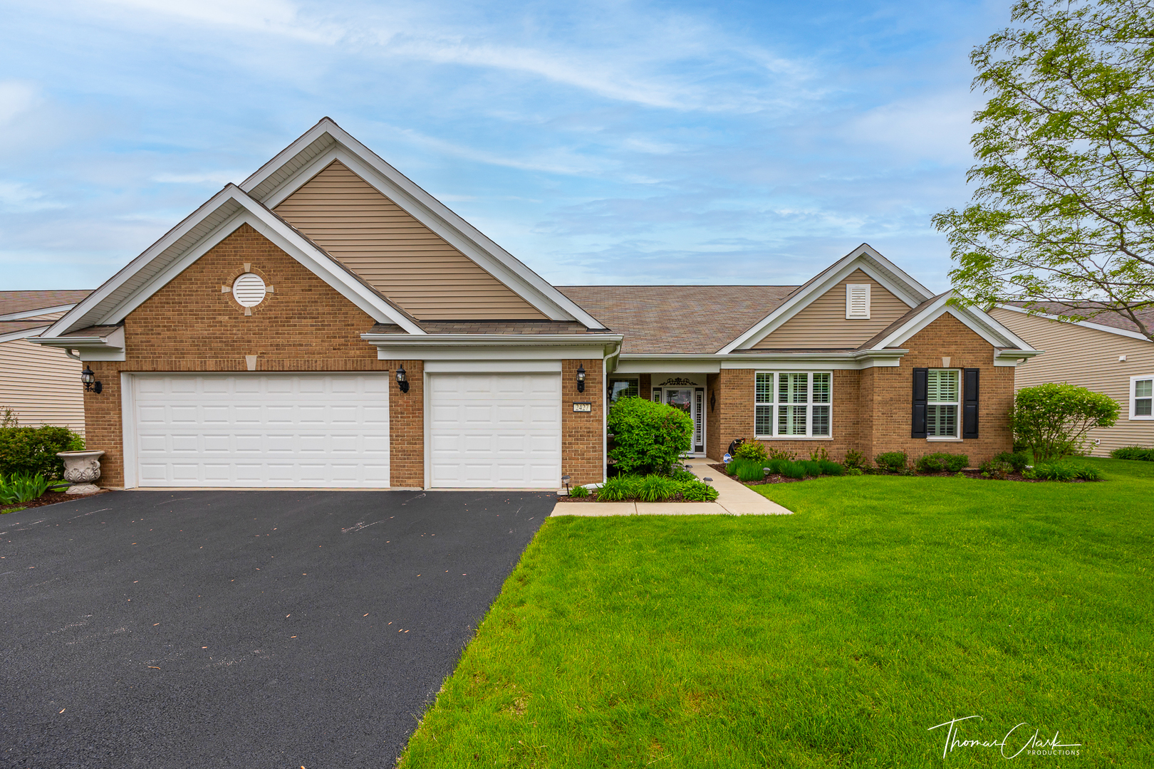 2427 Cape Cod Circle Elgin, IL 60124 - Photo 1 of 49 Gallery Image 1