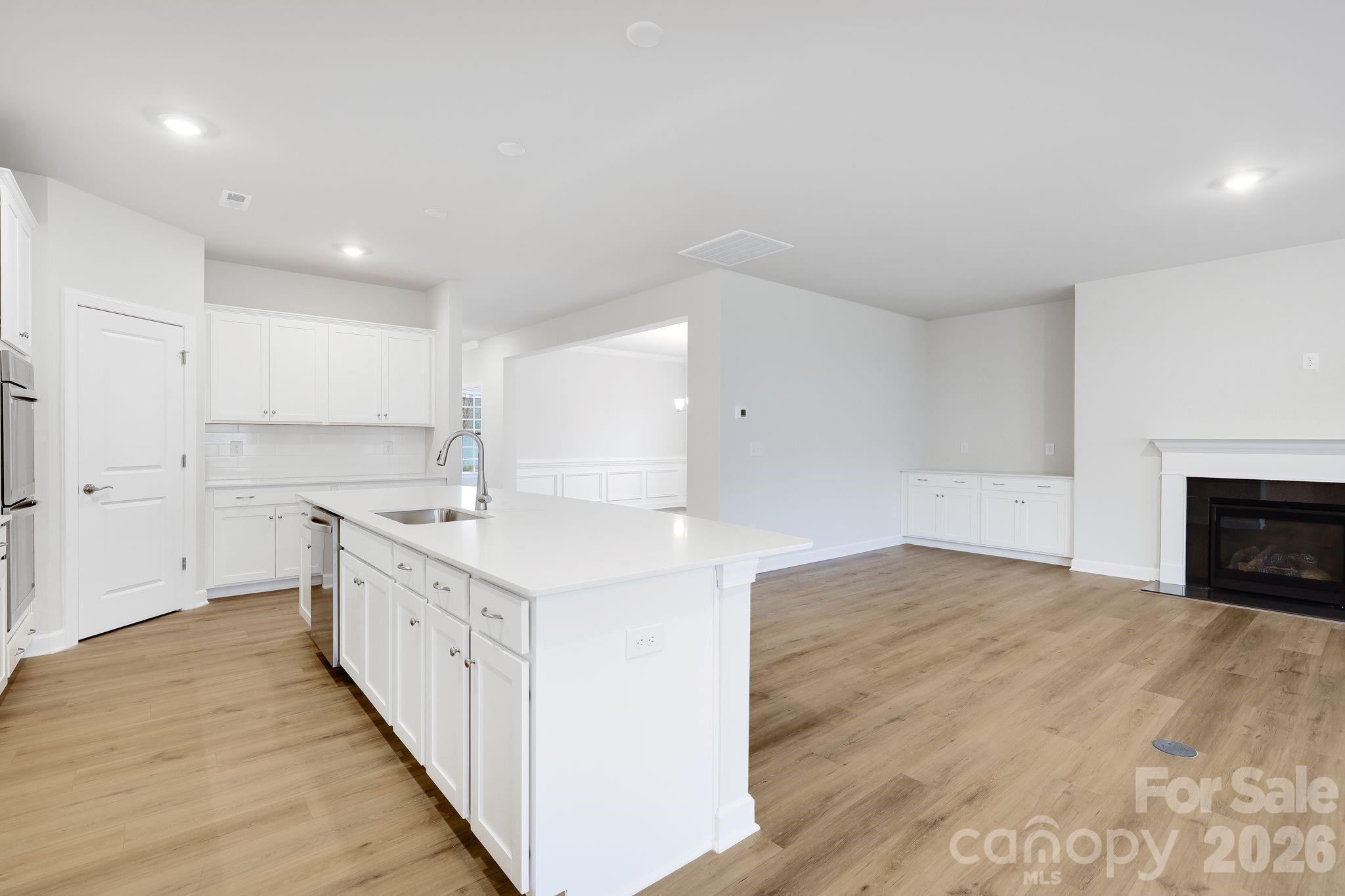 4284 Camden Gln Road, Unit 161 Lancaster, SC 29720 - Photo 5 of 27