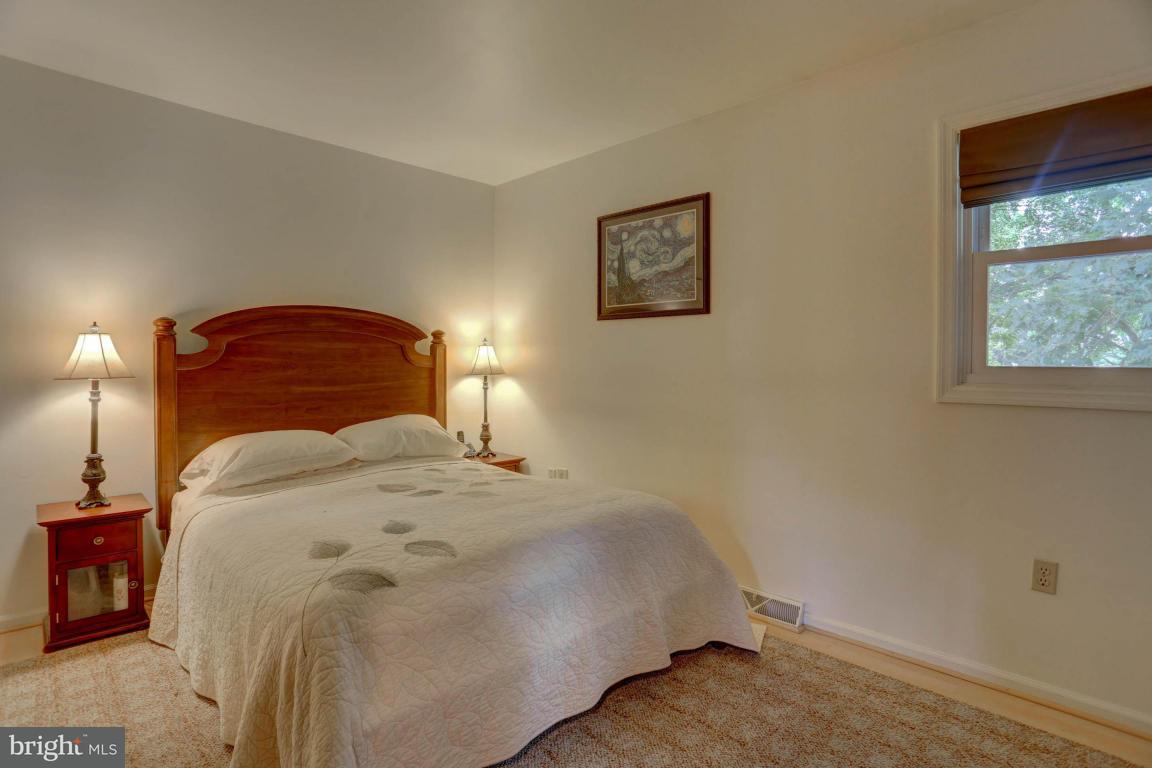 524 Hummingbird Drive Lititz, PA 17543 - Photo 14 of 35