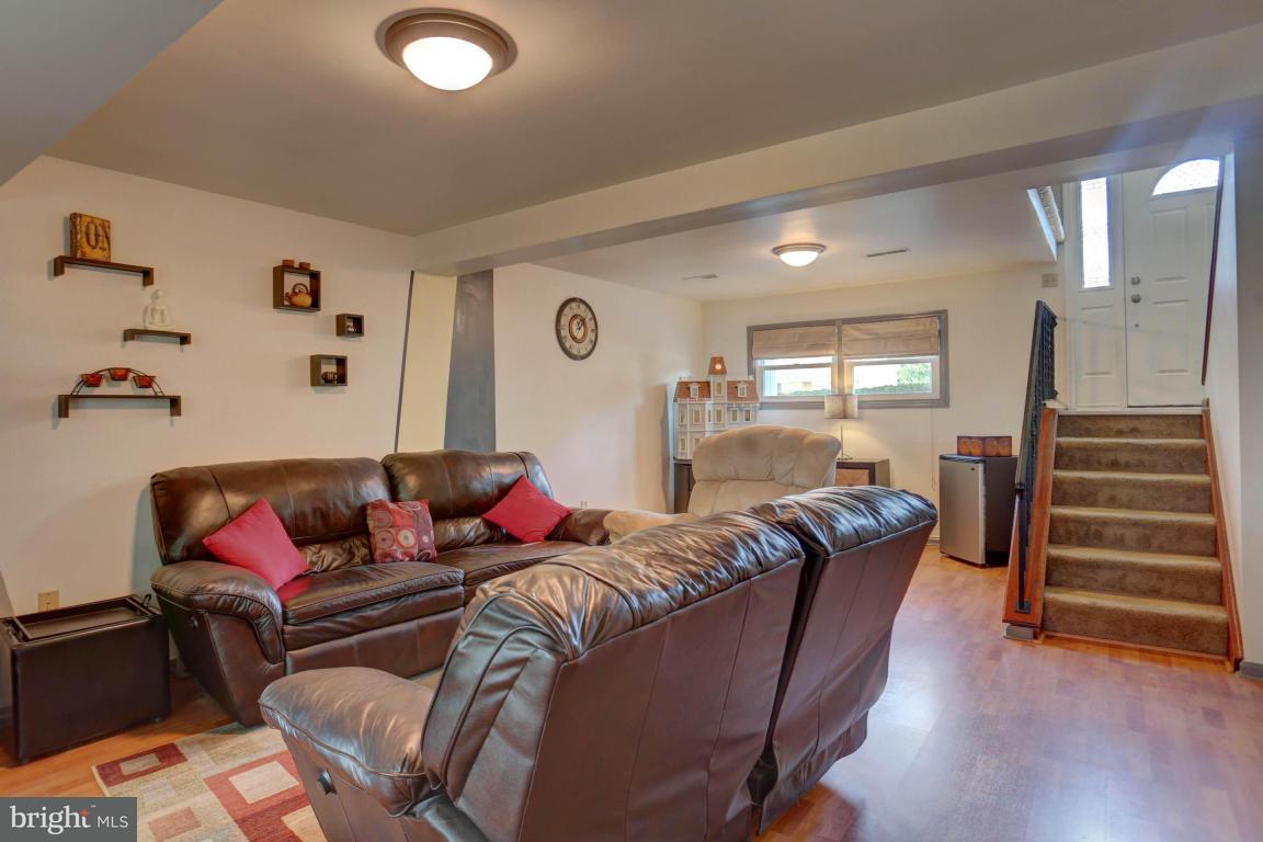 524 Hummingbird Drive Lititz, PA 17543 - Photo 23 of 35