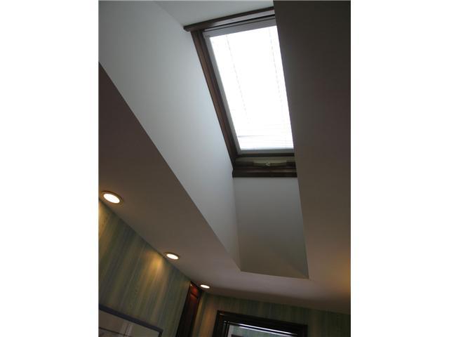 2401 Buckley Road Columbus, OH 43220 - Photo 15 of 25