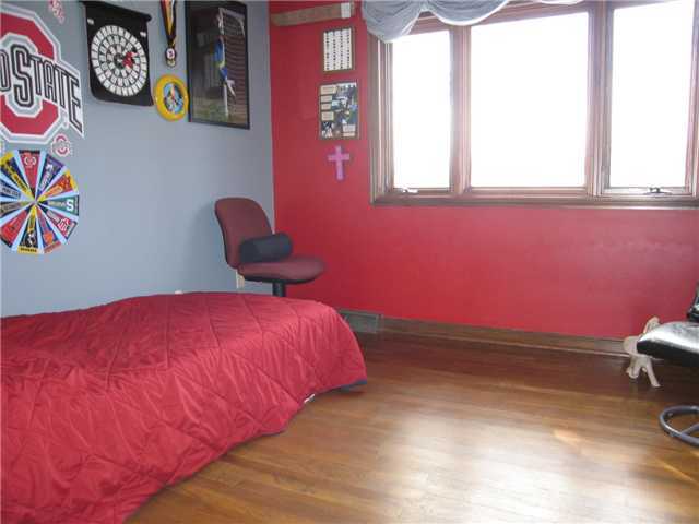 2401 Buckley Road Columbus, OH 43220 - Photo 18 of 25