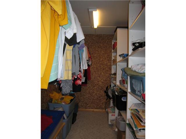 2401 Buckley Road Columbus, OH 43220 - Photo 23 of 25