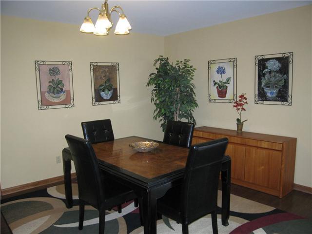 2401 Buckley Road Columbus, OH 43220 - Photo 3 of 25