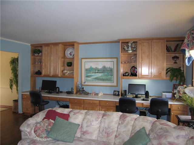 2401 Buckley Road Columbus, OH 43220 - Photo 9 of 25