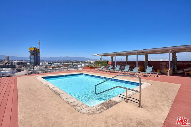 $3,200 | 1855 Industrial Street, Unit 302, Los Angeles, CA 90021