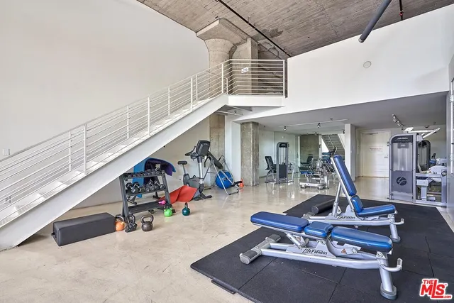$3,200 | 1855 Industrial Street, Unit 302, Los Angeles, CA 90021
