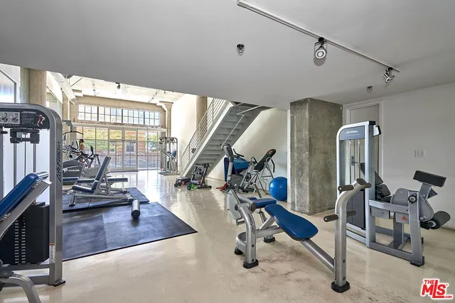 $3,200 | 1855 Industrial Street, Unit 302, Los Angeles, CA 90021