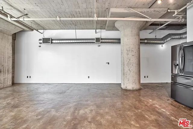 $3,200 | 1855 Industrial Street, Unit 302, Los Angeles, CA 90021