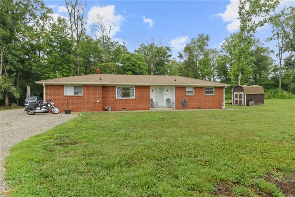 3312 South Hunter Road Indianapolis, IN 46203 - Photo 4 of 34 Gallery Image 4