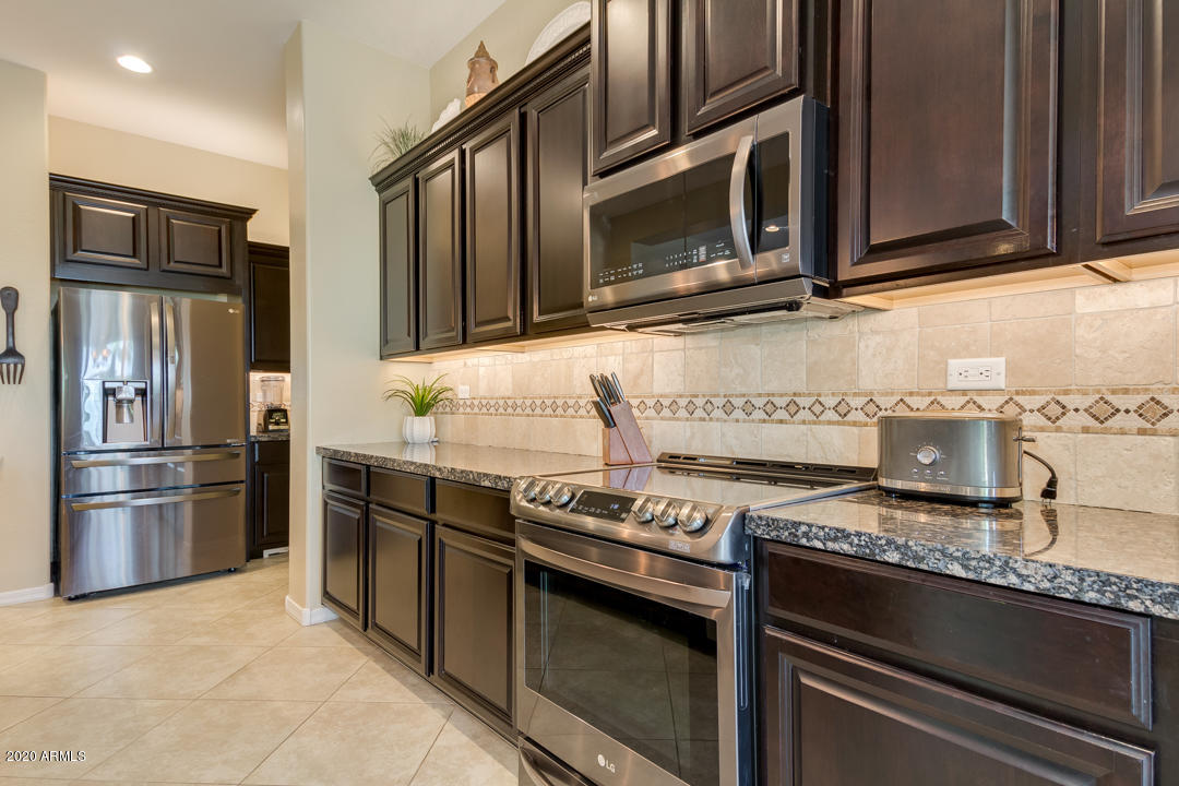 14330 West Coronado Road Goodyear, AZ 85395 - Photo 20 of 77 Stainless Steele appliances