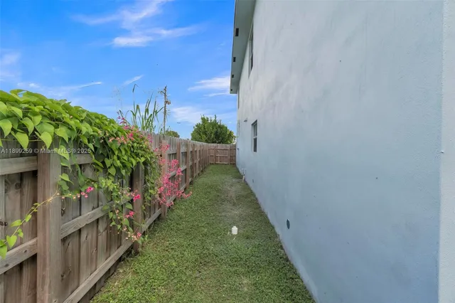 $3,900 | 2176 Northwest 64th Street, Unit 2176, Miami, FL 33147