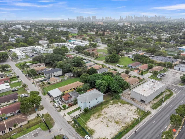 $3,900 | 2176 Northwest 64th Street, Unit 2176, Miami, FL 33147