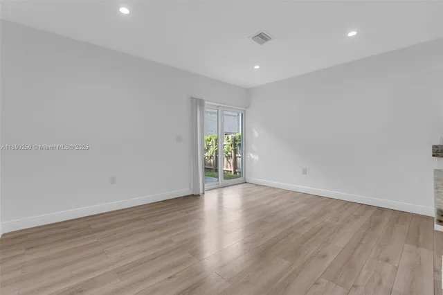 $3,900 | 2176 Northwest 64th Street, Unit 2176, Miami, FL 33147