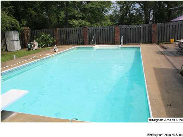 236 Maple Way Birmingham, AL 35215 - Photo 2 of 30