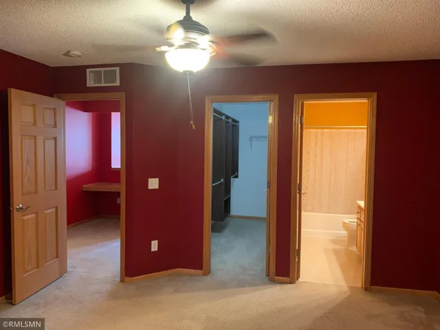 $2,450 | 3125 Legacy Lane, Woodbury, MN 55129