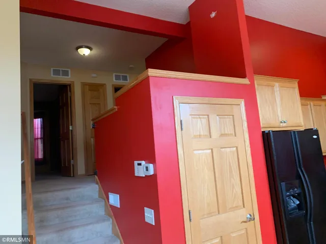 $2,450 | 3125 Legacy Lane, Woodbury, MN 55129