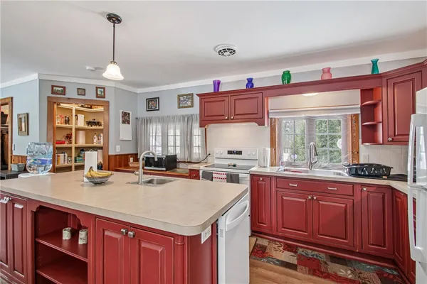 $399,900 | 825 West Avenue, Sweden, NY 14420