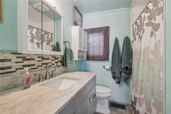 $399,900 | 825 West Avenue, Sweden, NY 14420