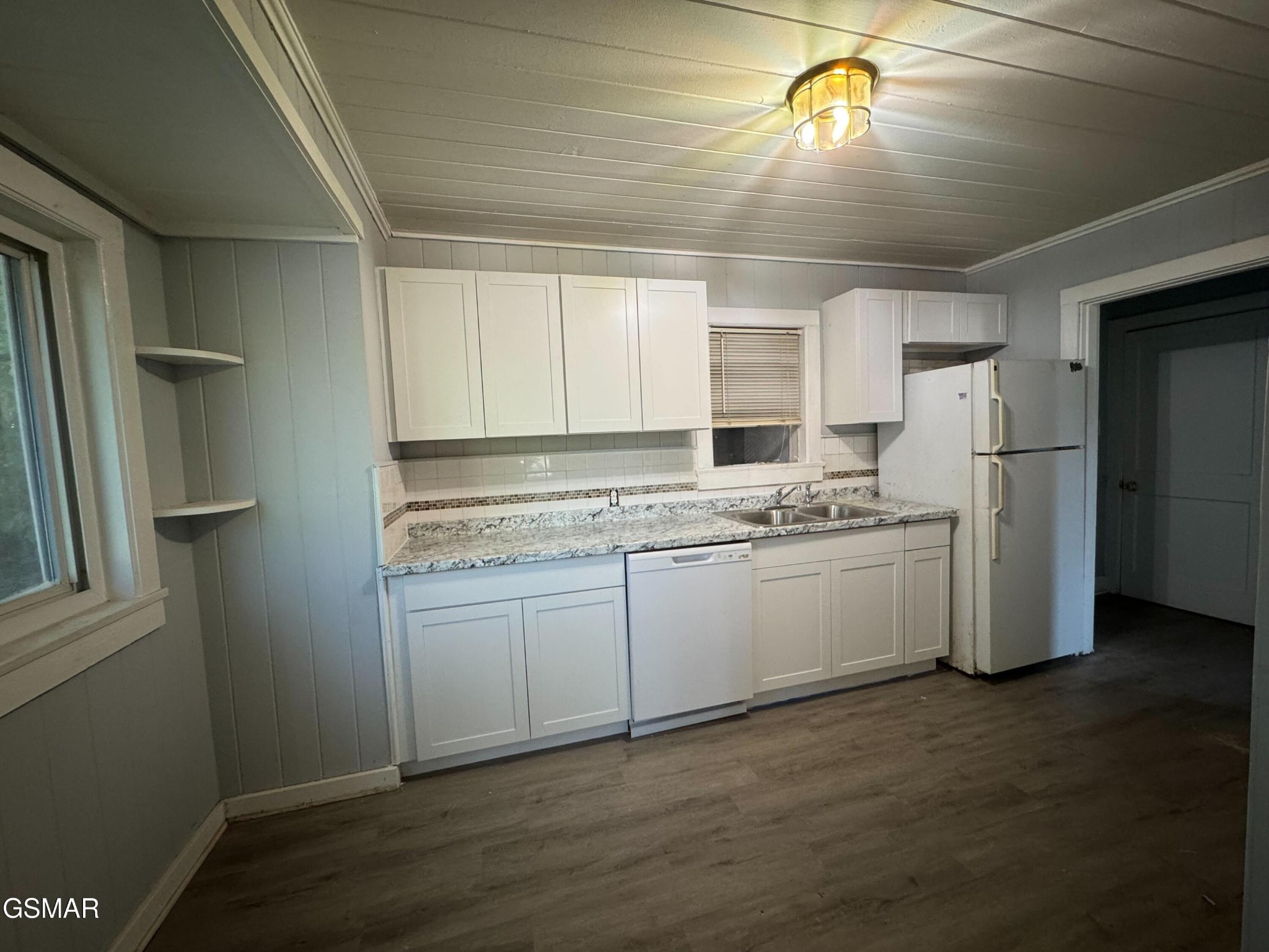 409 Eastgate Road Sevierville, TN 37862 - Photo 7 of 33 Gallery Image 7