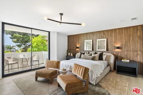 $4,998,000 | 2380 Venus Drive, Los Angeles, CA 90046