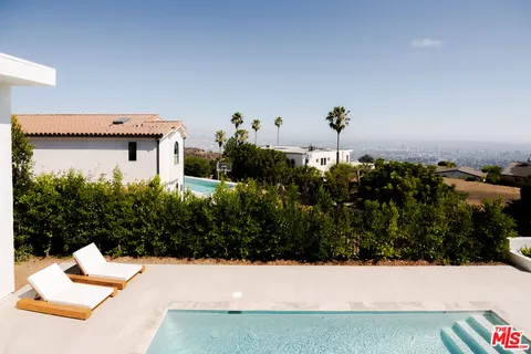 $4,998,000 | 2380 Venus Drive, Los Angeles, CA 90046