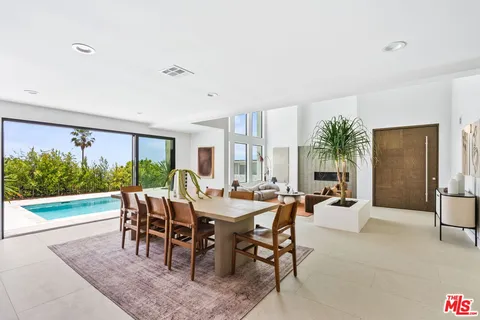 $4,998,000 | 2380 Venus Drive, Los Angeles, CA 90046