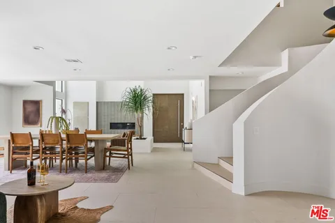 $4,998,000 | 2380 Venus Drive, Los Angeles, CA 90046