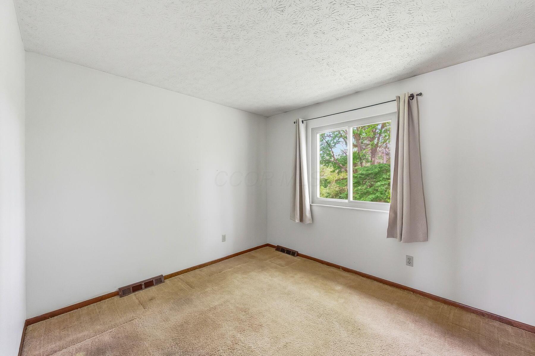 72 Yorkshire Road Delaware, OH 43015 - Photo 36 of 62 Bedroom #3
