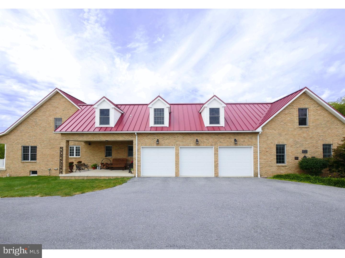 3049 Rockdale Road Slatington, PA 18080 - Photo 3 of 25 Gallery Image 3