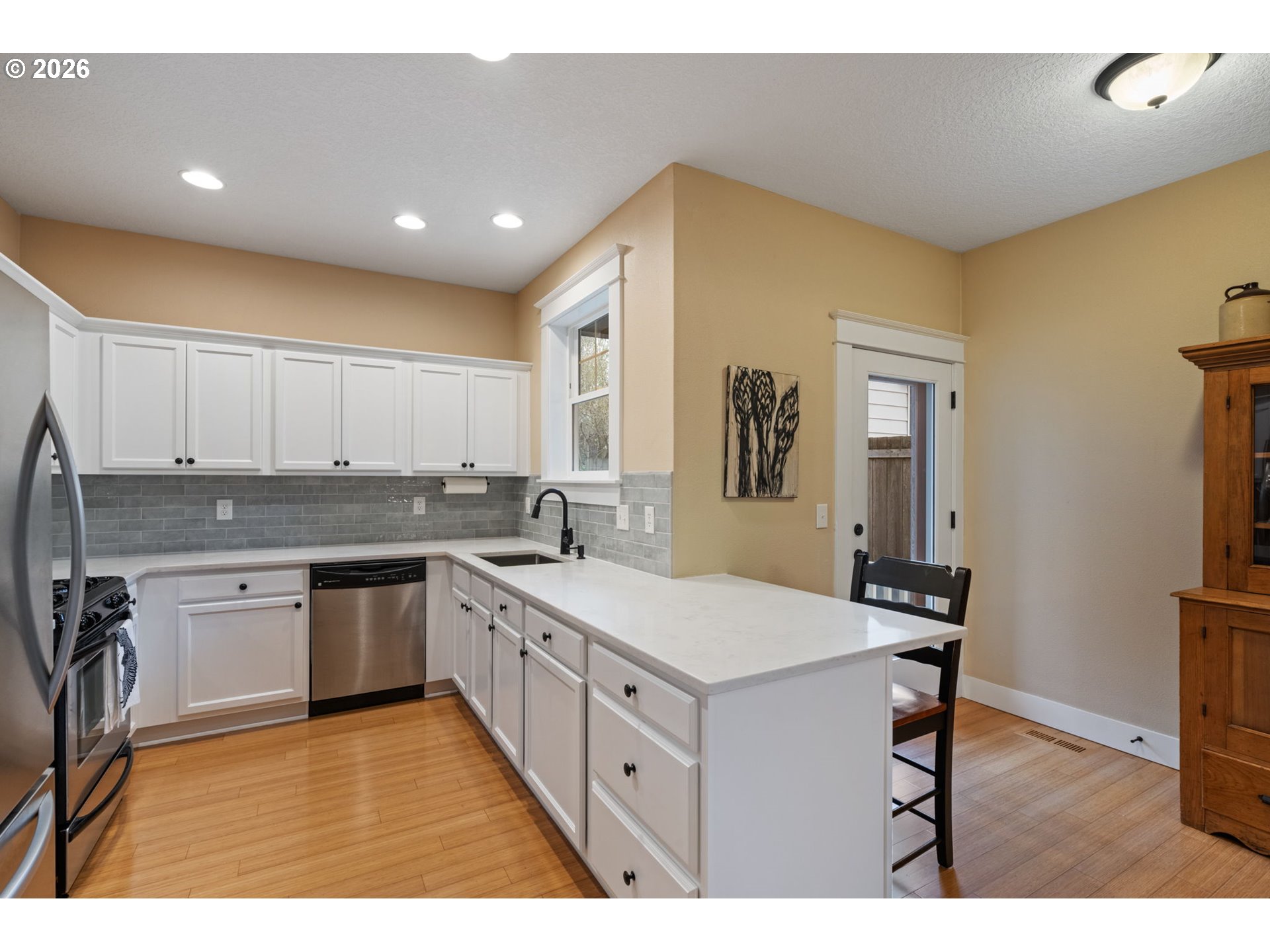 5727 Northeast Tillamook Street Portland, OR 97213 - Photo 16 of 40