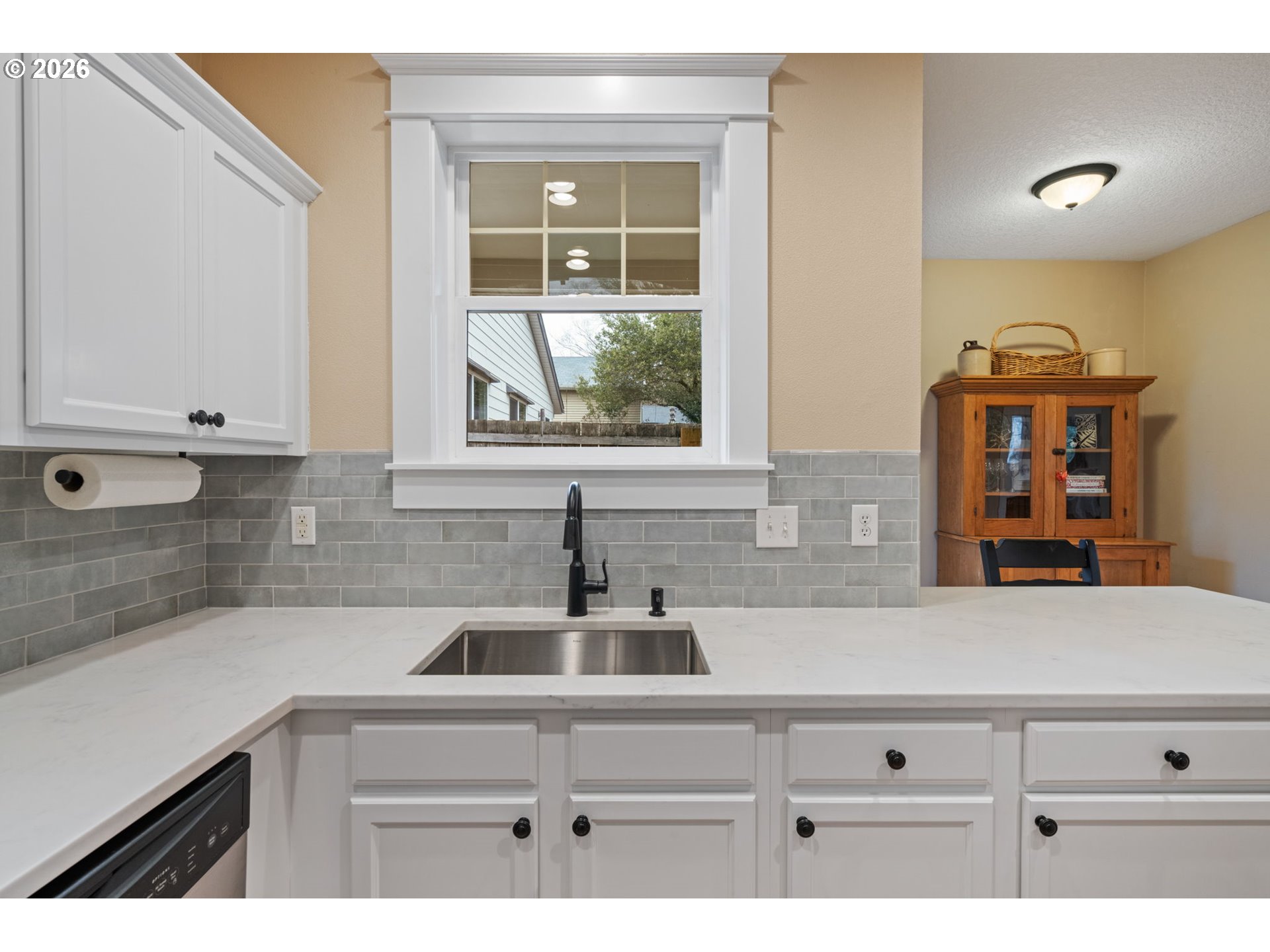 5727 Northeast Tillamook Street Portland, OR 97213 - Photo 19 of 40