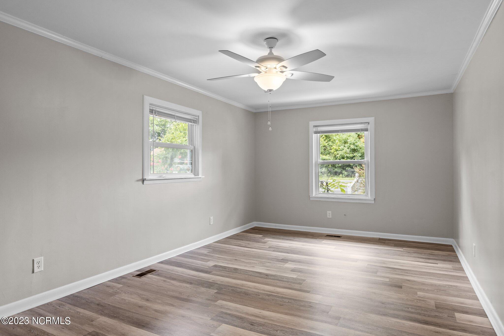 4303 Country Club Road Morehead City, NC 28557 - Photo 16 of 46