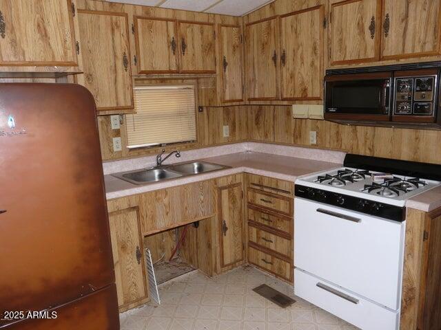 5929 Hertz Road, Unit 70 Heber, AZ 85928 - Photo 4 of 11 4