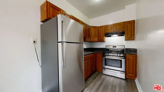 $1,295 | 738 New Hampshire Avenue, Unit 208, Los Angeles, CA 90005