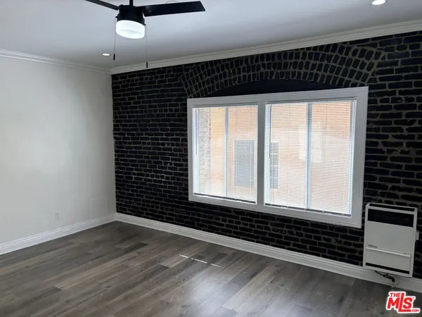 $1,195 | 738 New Hampshire Avenue, Unit 208, Los Angeles, CA 90005