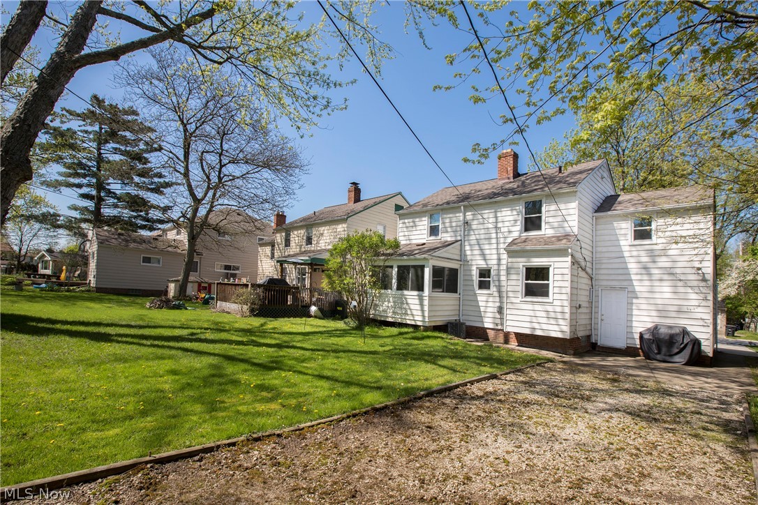 1295 Clearview Road Cleveland, OH 44124 - Photo 24 of 31