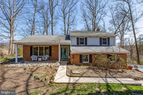 $375,000 | 4897 Bossler Road, Elizabethtown, PA 17022