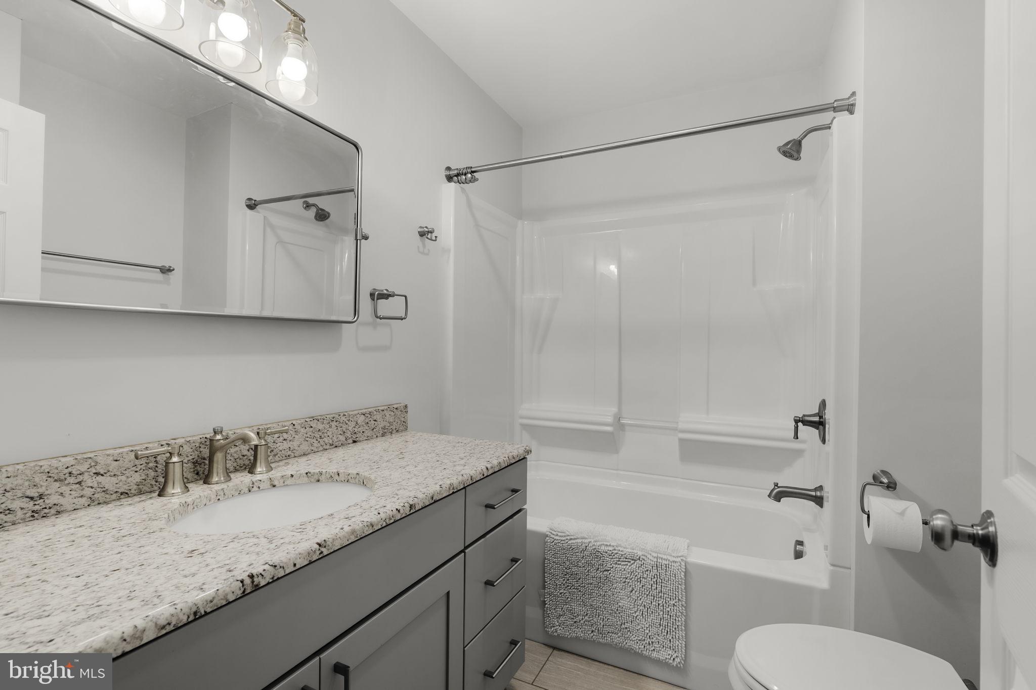 4897 Bossler Road Elizabethtown, PA 17022 - Photo 33 of 50 Full Bathroom