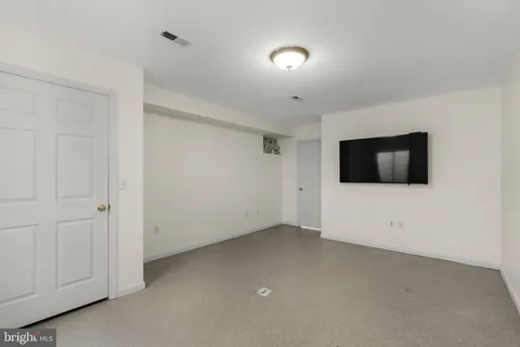 a view of a livingroom with an empty space