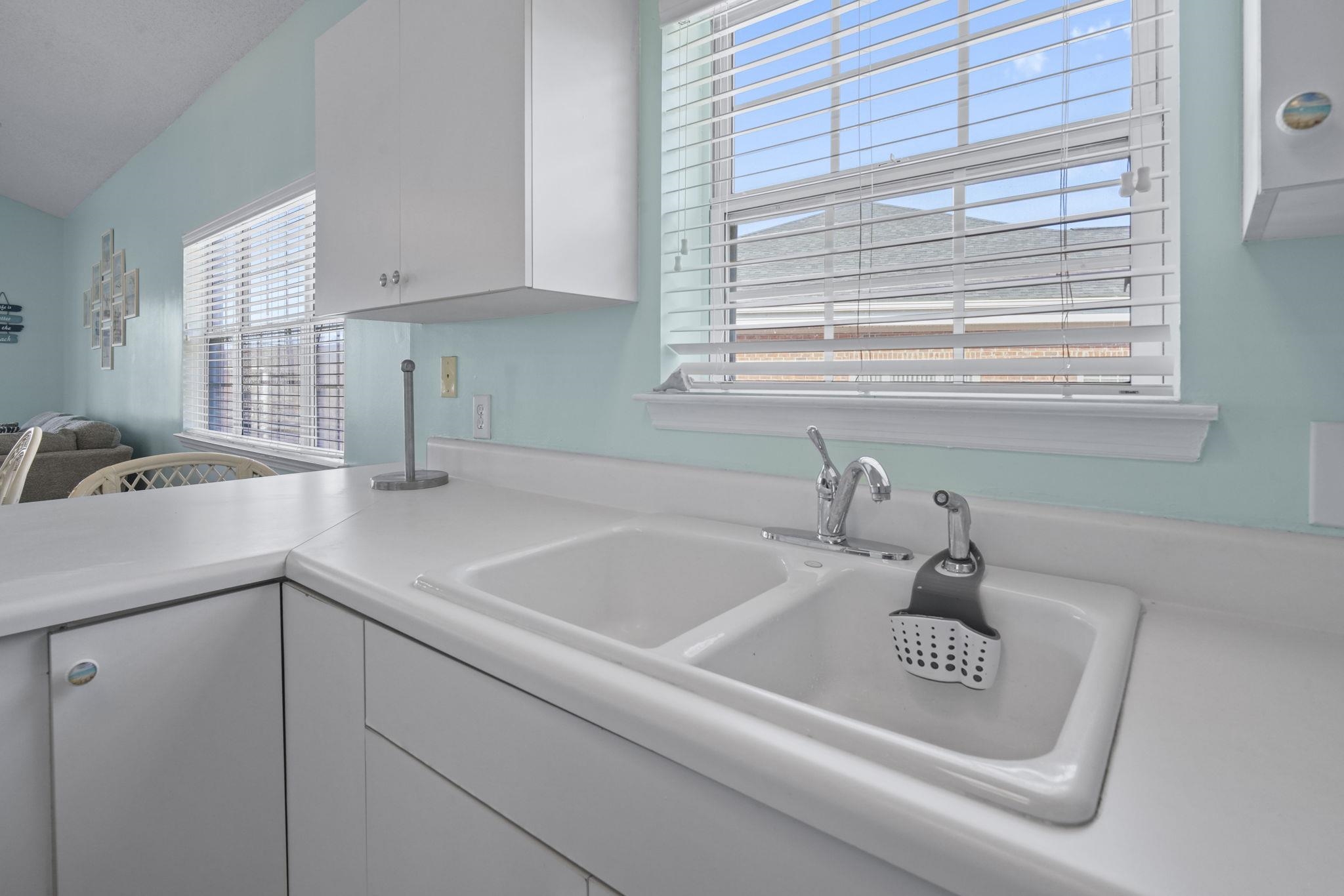 3915 Gladiola Court, Unit 304 Myrtle Beach, SC 29588 - Photo 15 of 37