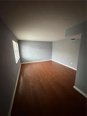 a view of empty room with window