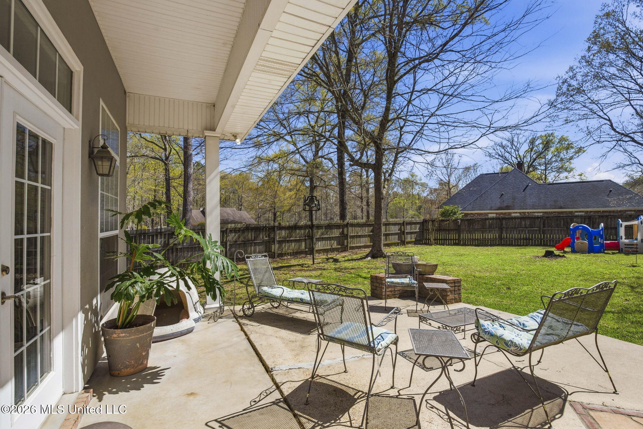 116 Windsor Boulevard Brandon, MS 39042 - Photo 46 of 61 Back patio 3