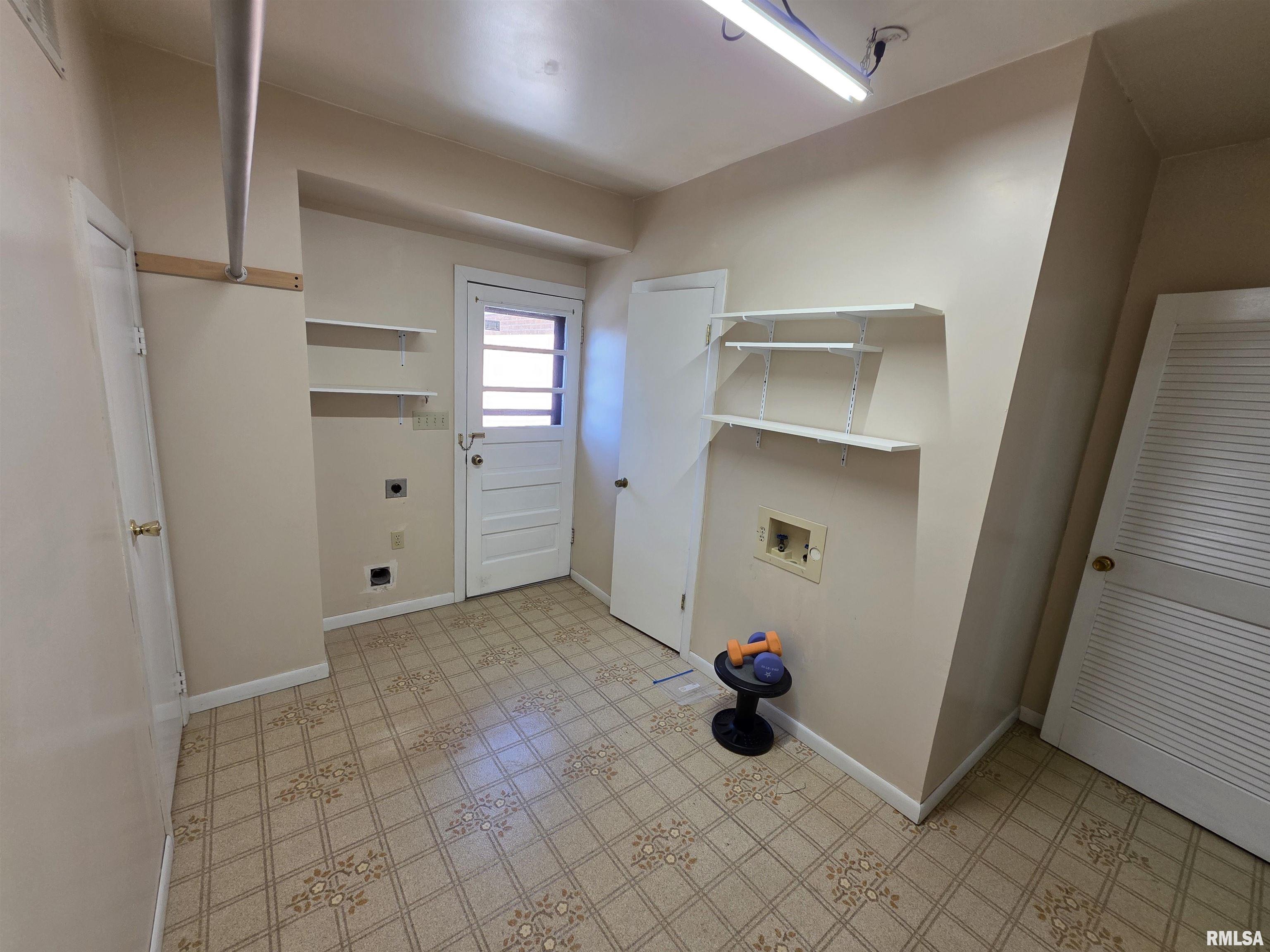 24 Wenzel Lane Springfield, IL 62702 - Photo 14 of 32