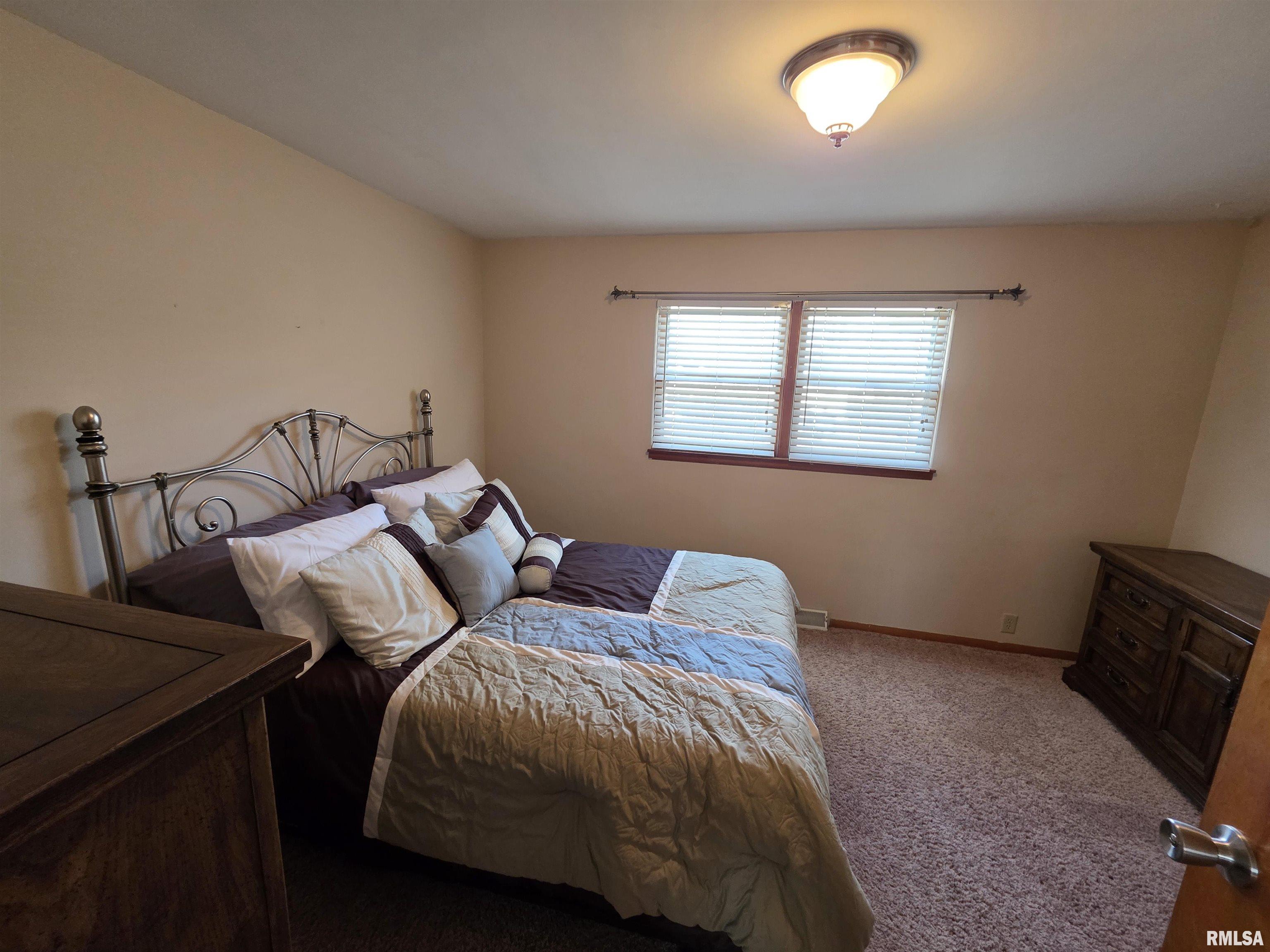 24 Wenzel Lane Springfield, IL 62702 - Photo 21 of 32