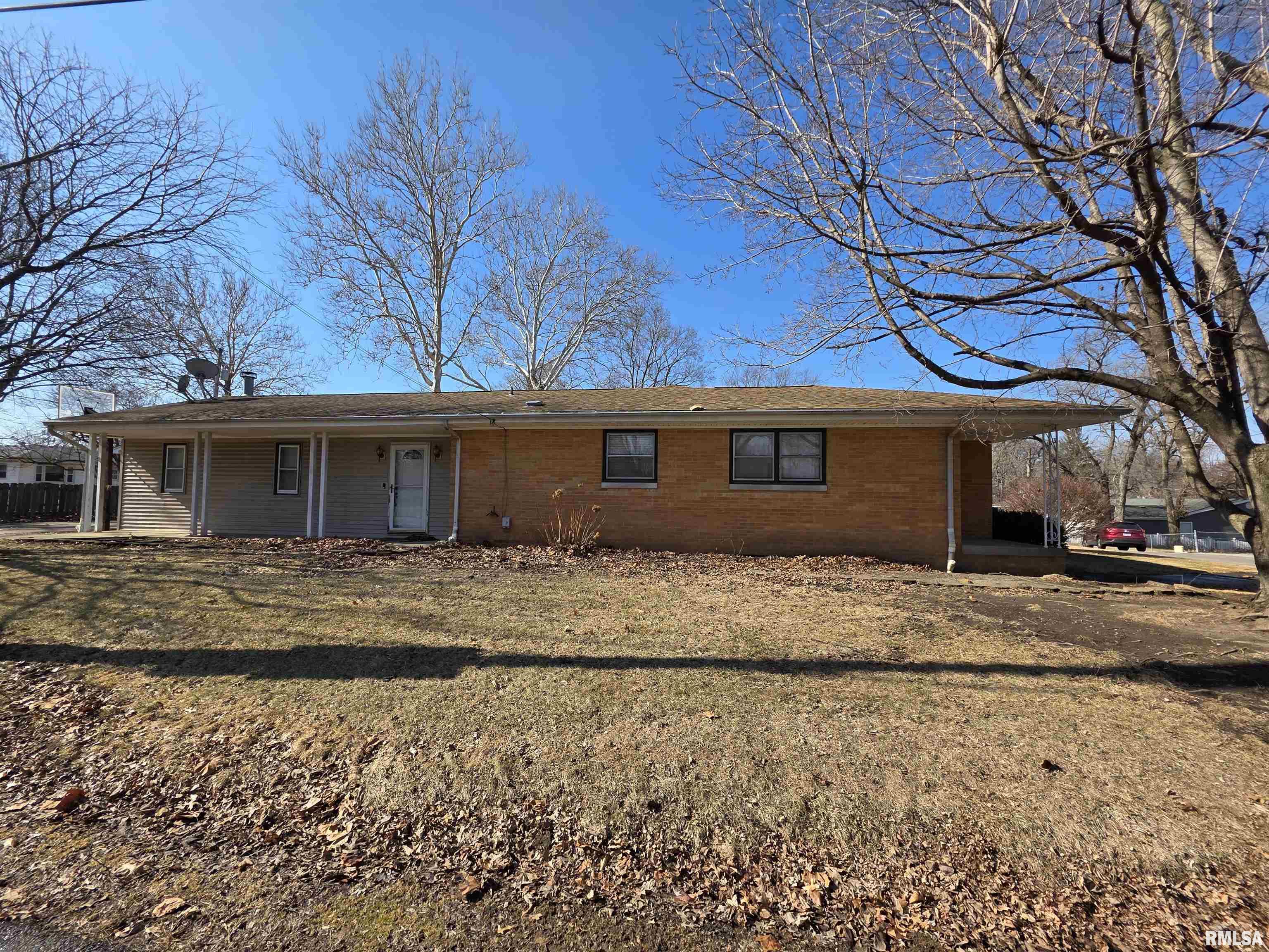 24 Wenzel Lane Springfield, IL 62702 - Photo 3 of 32