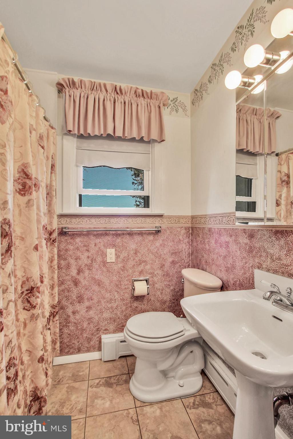 9 Beverly Avenue Reading, PA 19607 - Photo 10 of 23